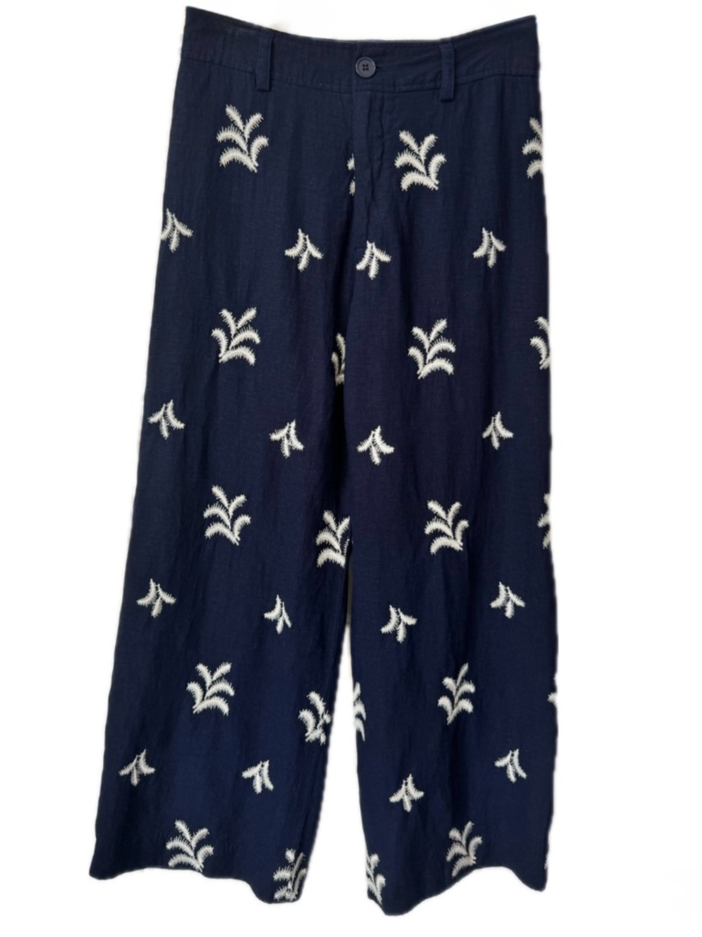 Tahari Navy Wide-Leg Cropped Pants with White Embroidered Motif